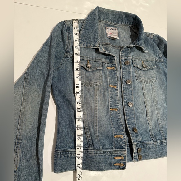 Old Navy Light Wash Blue Denim Trucker Jacket - Picture 7 of 8